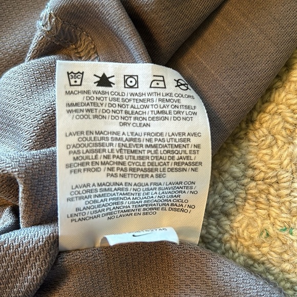 Grey Nike Grey Pullover Shirt Size Large - Picture 4 of 7